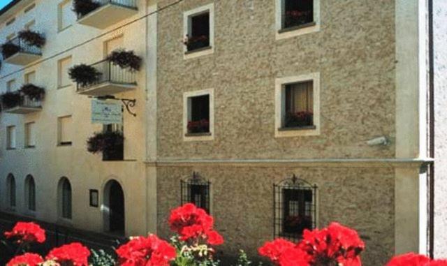 Hotel Margna Morbegno Exterior foto